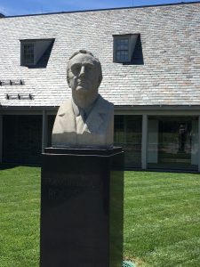 Bust of FDR outside of presidential library
